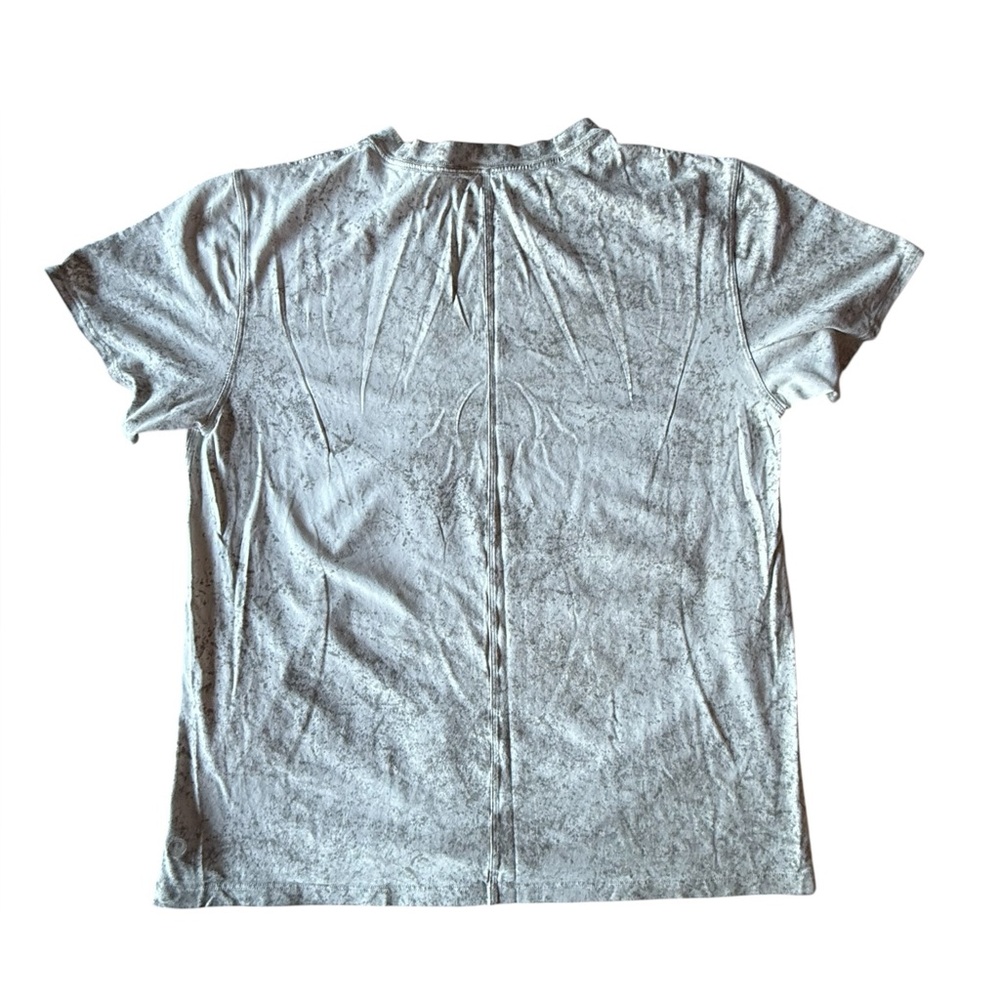 Lululemon Performance Shirt, Medium - Picture 2 of 6